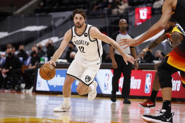 官方：皇社总监奥拉贝将在本赛季结束后离任